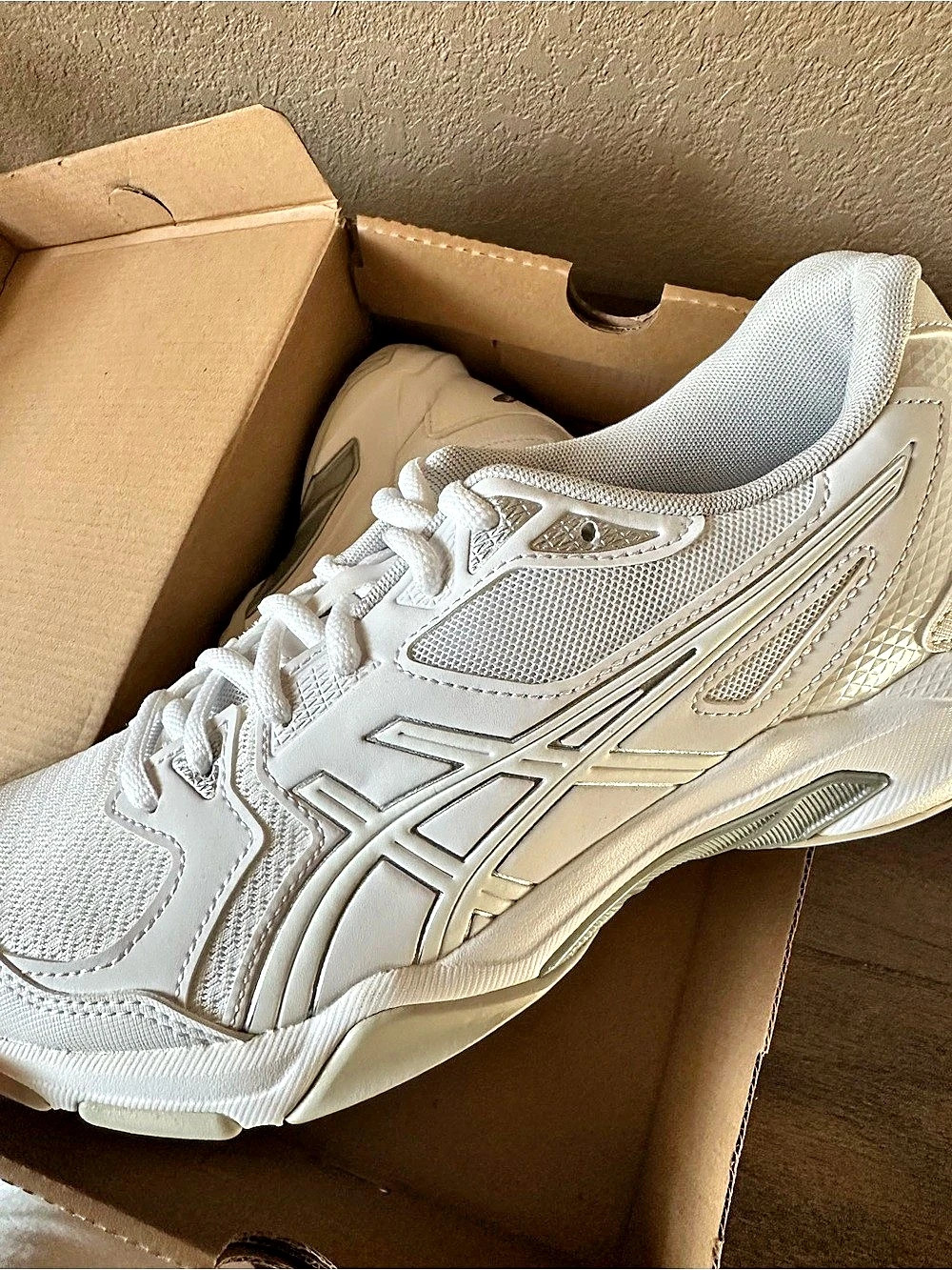 ASICS GEL-170 TR Women's White Athletic Shoes